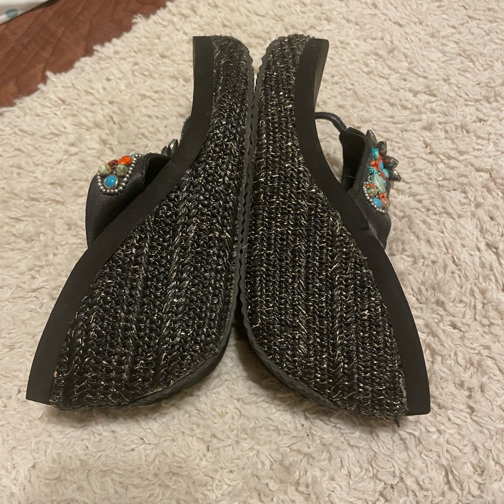 Volatile Wedges - Picture 6 of 9